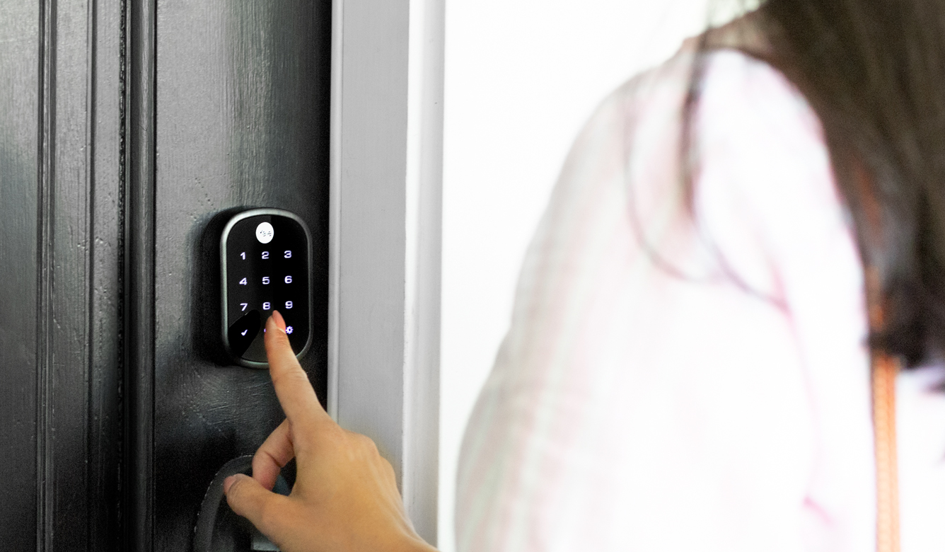 Smart Lock & Deadbolts | AAA Smart Home